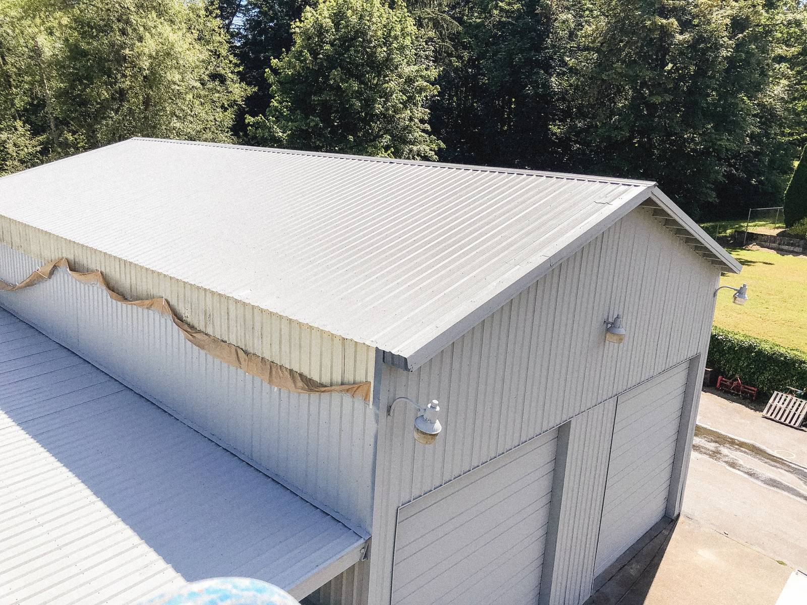 roof painting vanhousing
