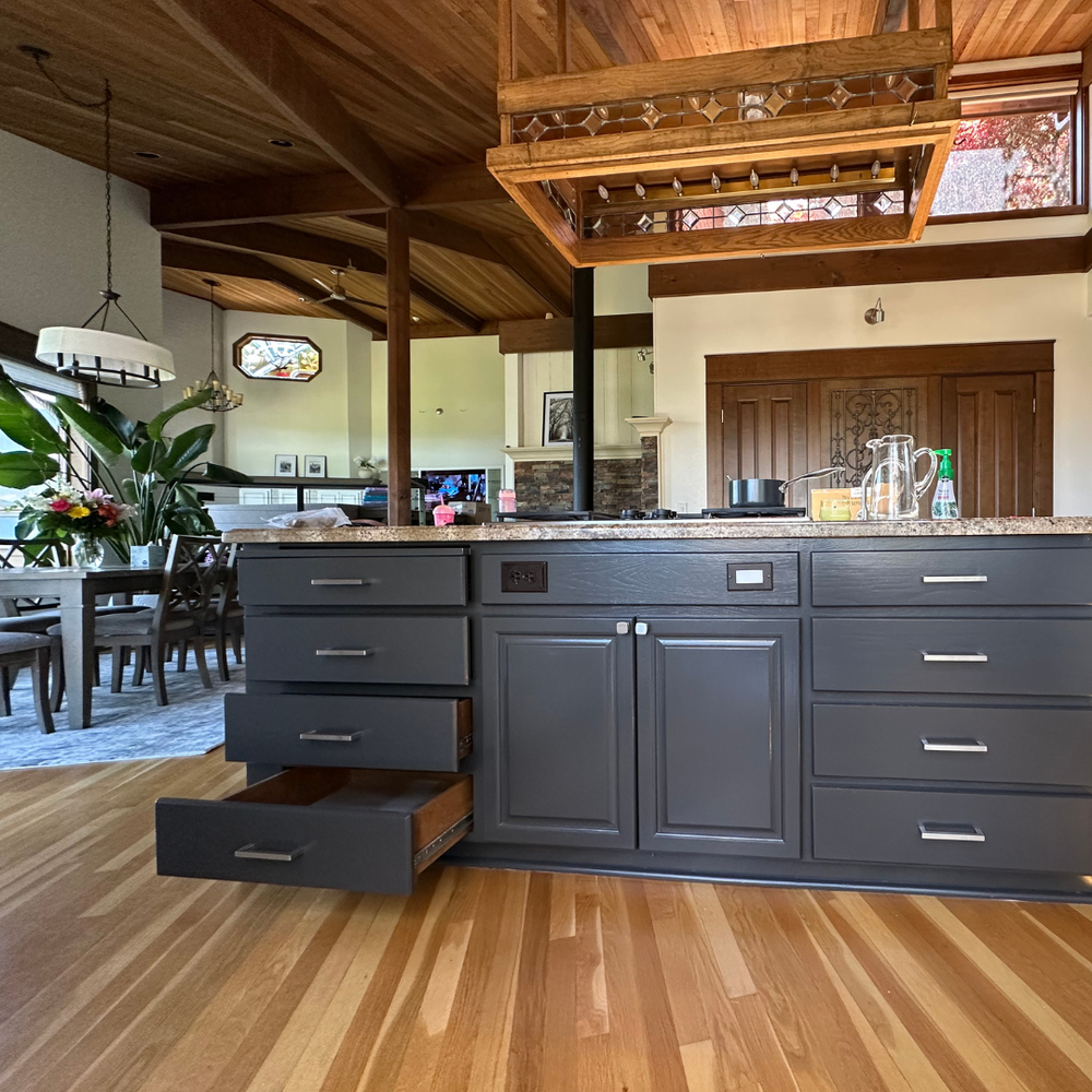 Cabinet painting our work Vanhousing