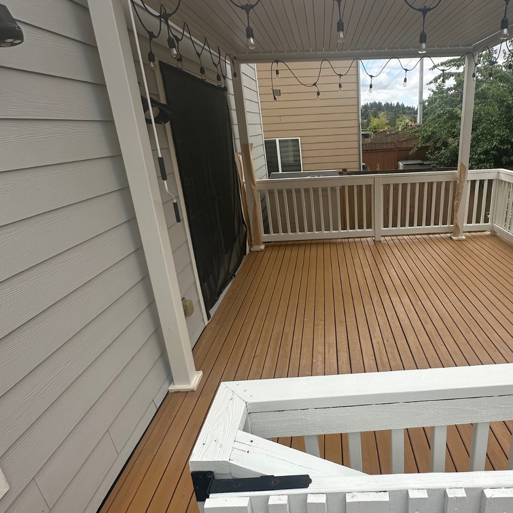 Fences&Decks painting our work Vanhousing